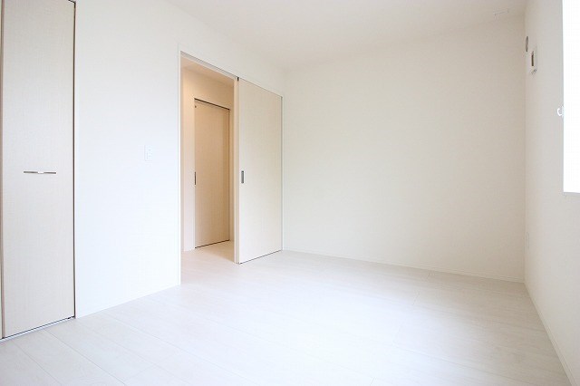 シーダー初生 ベッドルーム