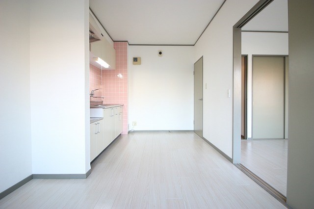 マンションアピカ リビング