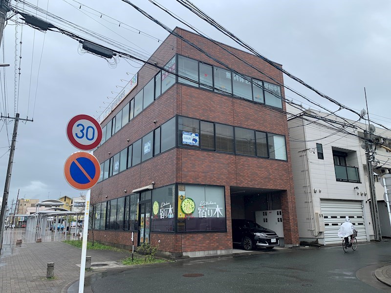 登竜ビル 外観