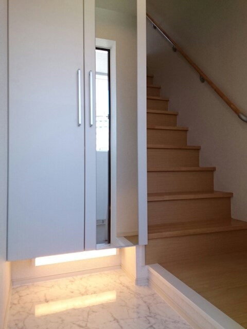 グリシーヌ 玄関