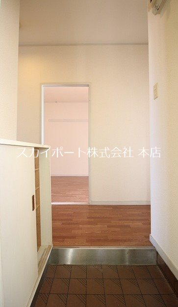 ライトアップ萩丘１番館 玄関