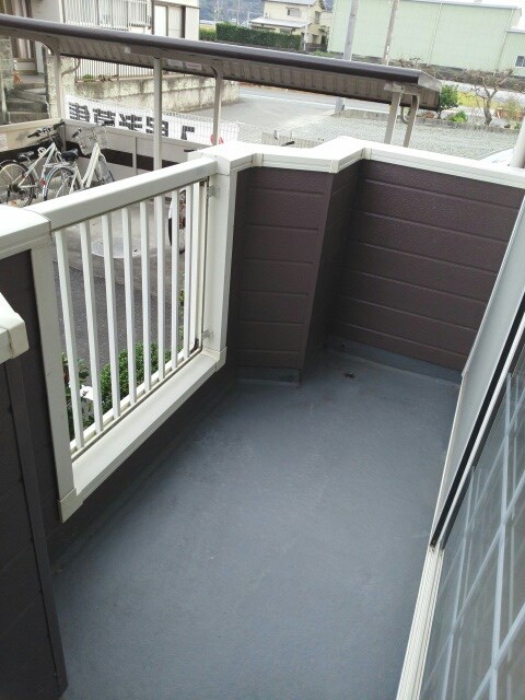 リバーサイド川久保 ベランダ