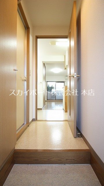 アポロミレニア 玄関