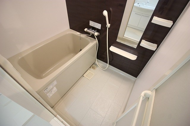 ハイトレイン 風呂画像