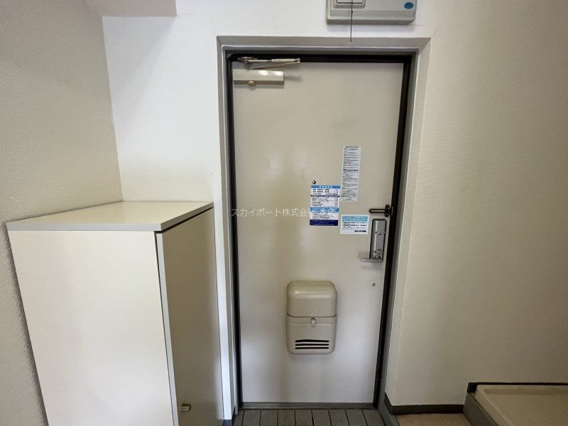 アパルトーノイン 玄関