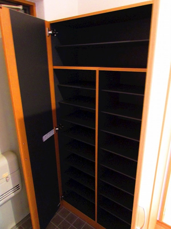 ブライトリー半田山 玄関