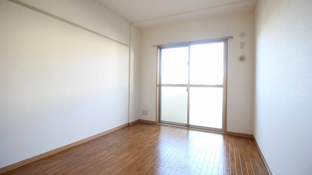 アレイズ和合 ベッドルーム