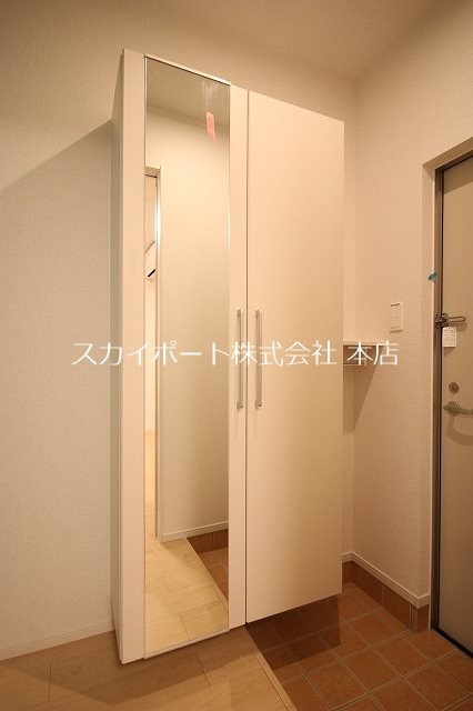 リーデレ 玄関