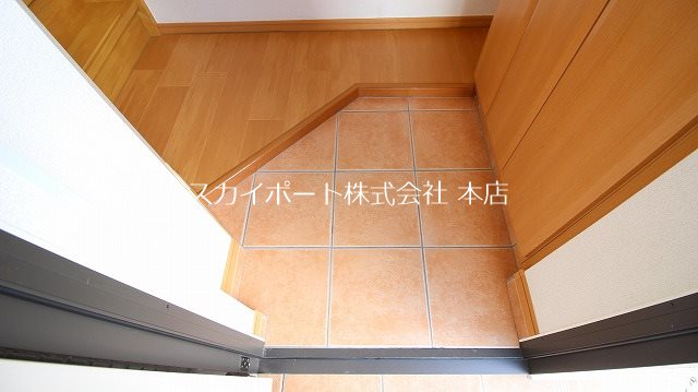 LITTLE KOHOKU 玄関