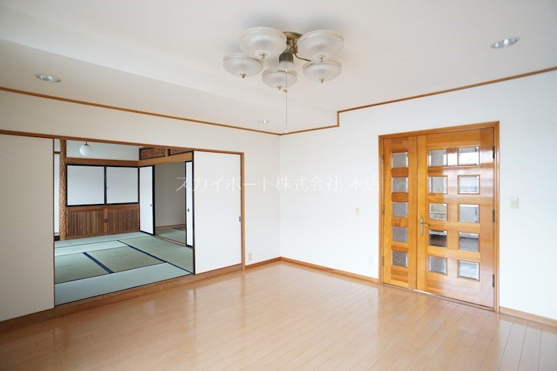 メゾンベルシャンブル リビング