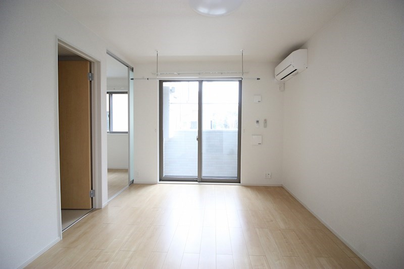 サンリット泉 リビング