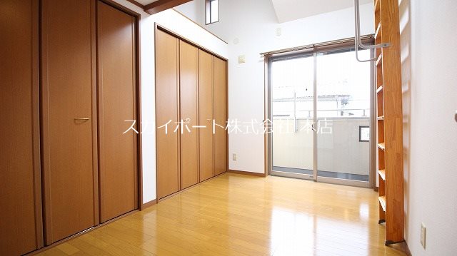 リバーコート泉 ベッドルーム