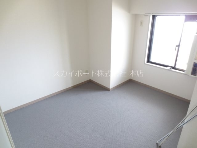 トーカンマンション高丘 ベッドルーム