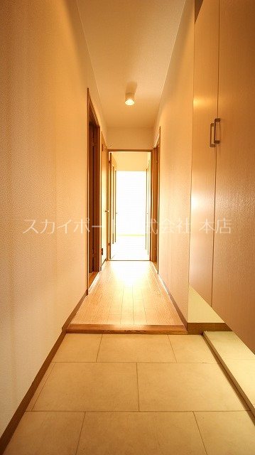 エスペランサAOI 玄関