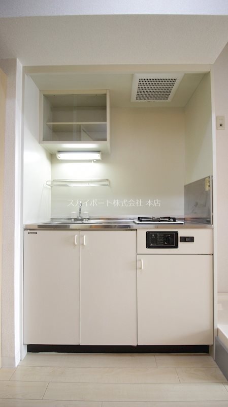 グローリィ高丘 キッチン