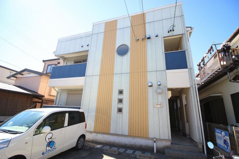 クレフラスト初生 外観