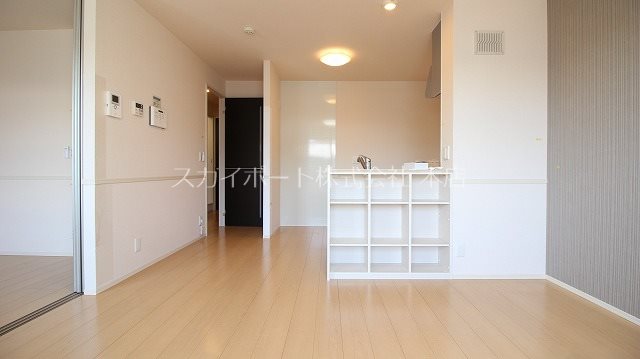 グリシーナB リビング