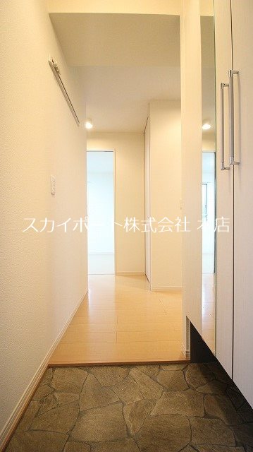 ラフィーネ・フォーレＡ 玄関