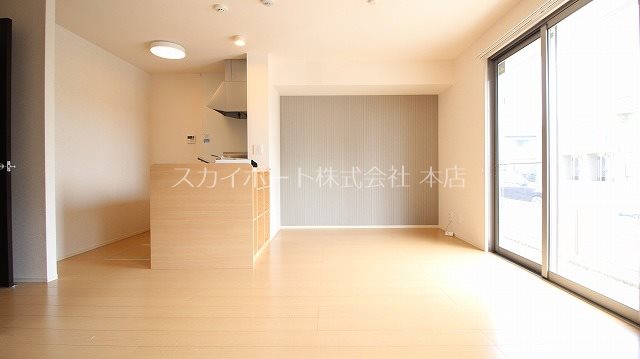 ルーベライト初生B リビング