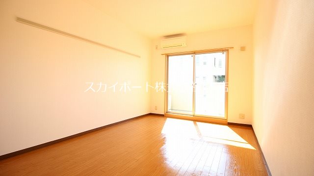アルト ベッドルーム