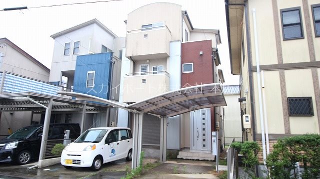 泉3丁目貸家 外観