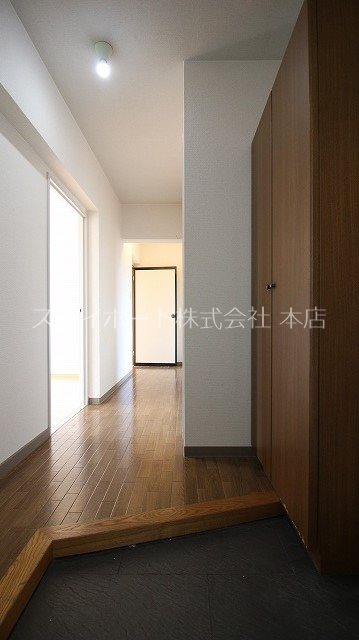 メゾン葵ヶ丘 玄関