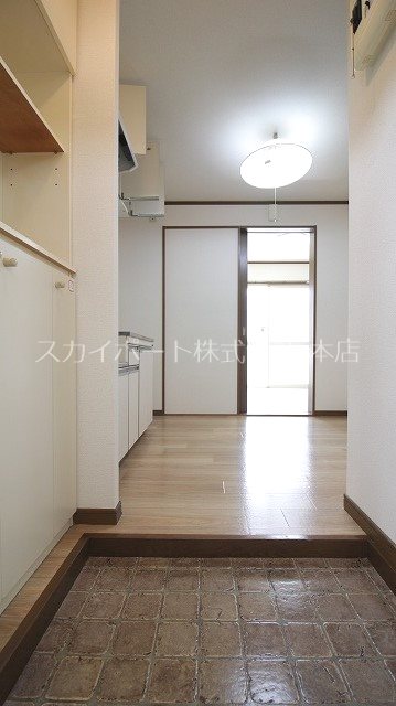 リバティヒル幸E 玄関