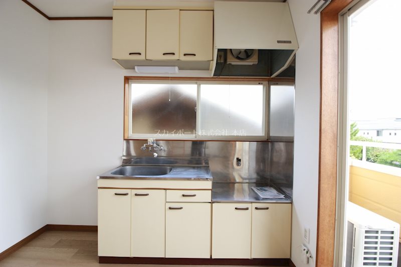 マイシティ高丘1（東側） キッチン