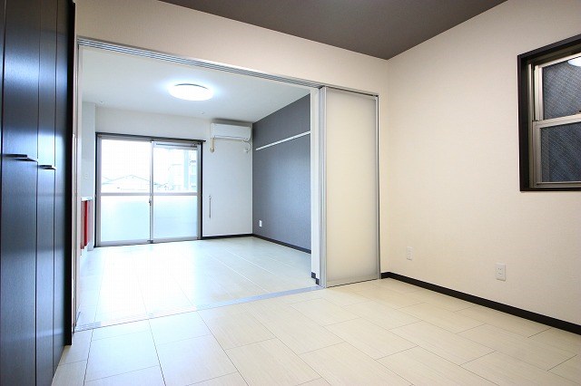 マンションヒカリⅢ ベッドルーム