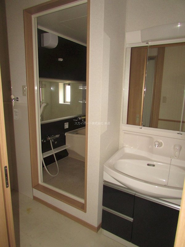 ドミール・ラヴァンド その他3