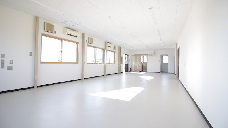 西山町貸事務所 リビング