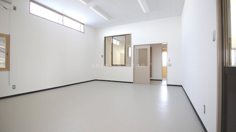 西山町貸事務所 ベッドルーム