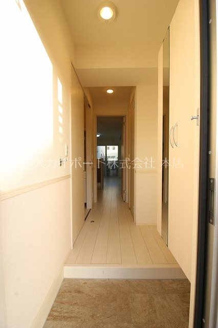 コンフィアンサ 玄関