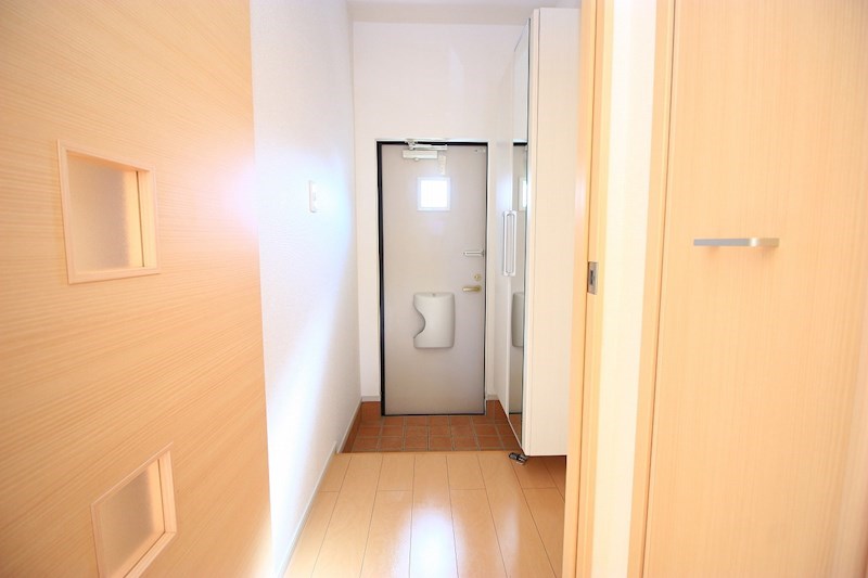 サン・エテルノ 玄関