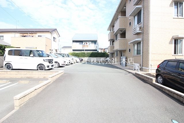 フィオーレ松本 駐車場