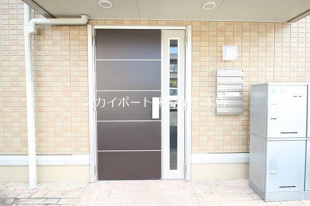 フィオーレ松本 エントランス