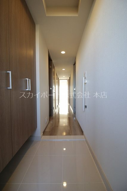 プレサンスロジェ浜松 玄関