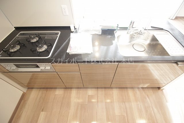 プレサンスロジェ浜松 キッチン