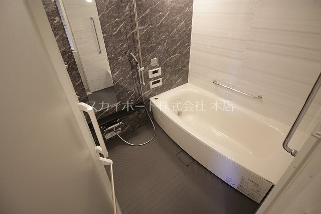 プレサンスロジェ浜松 風呂画像