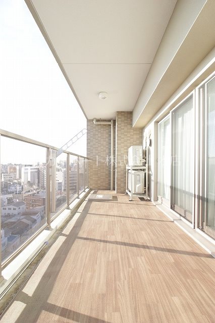 プレサンスロジェ浜松 ベランダ