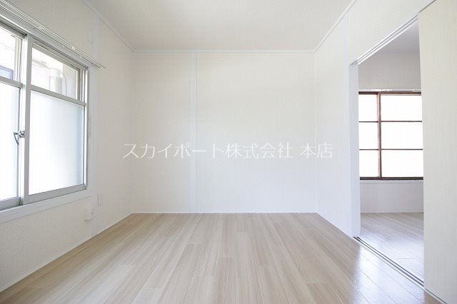 泉２丁目貸家  ベッドルーム