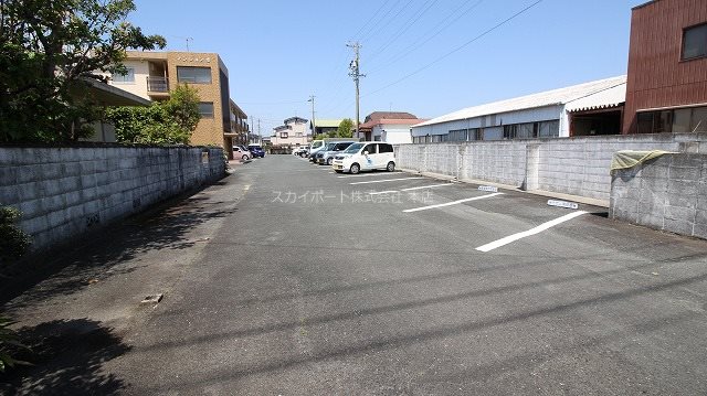 マンション歩 駐車場