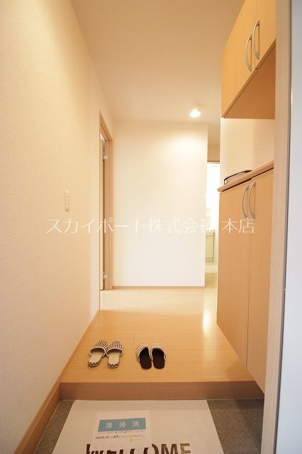 メルベイユ・フロール 玄関