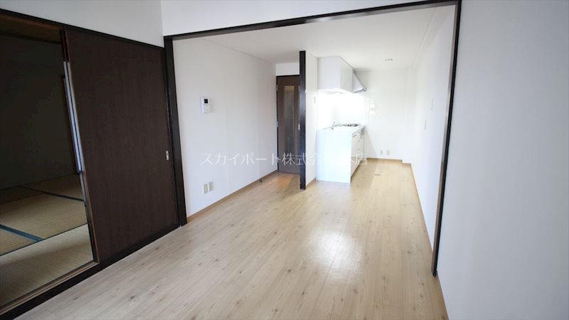 ダイヤモンド寿泉 リビング