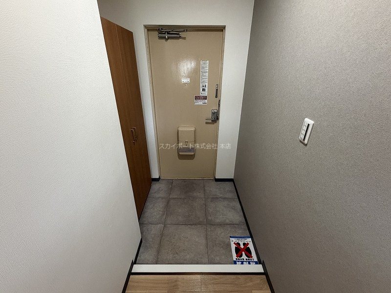 クリサンテＡ 玄関