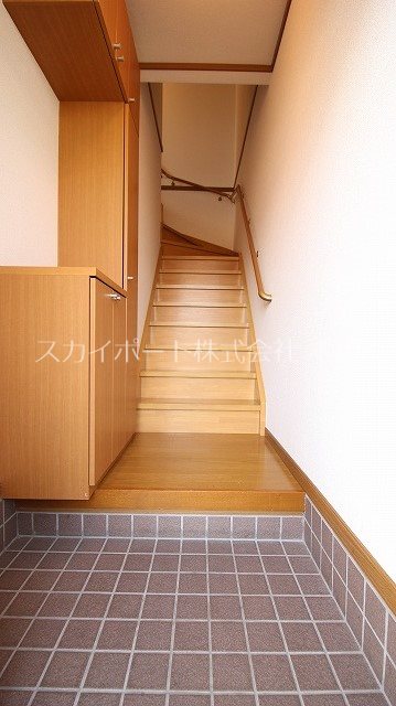 ノースエレガンスハギオカ 玄関