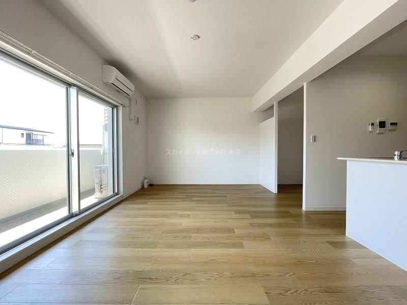 ELPIS・Kira リビング