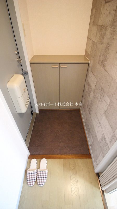 セジュール本田　B 玄関