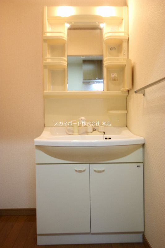 エース その他1