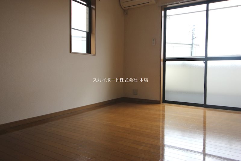 エース リビング